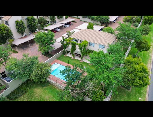 1 BEDROOM APARTMENT FOR SALE IN BRYANSTON